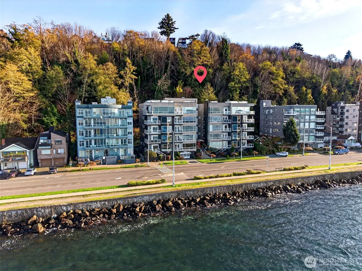 1388 Alki Avenue Sw #202, Seattle, WA 98116 - Image #1