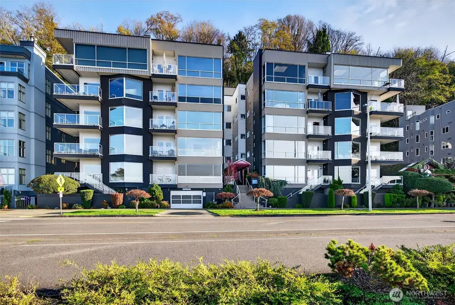 1388 Alki Avenue Sw #202, Seattle, WA 98116 - Image #2