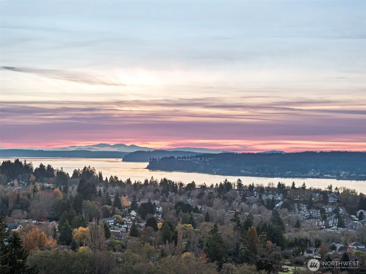 7654 19th Street W, Tacoma, WA 98466 - Image #1