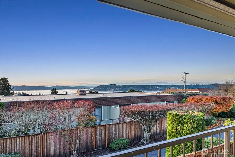 7654 19th Street W, Tacoma, WA 98466 - Image #2