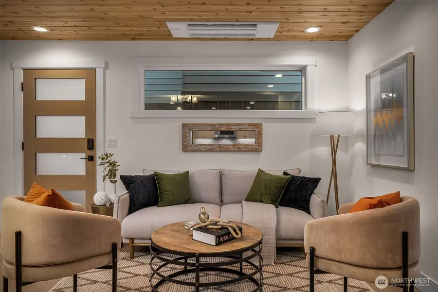 809 W Armour Street, Seattle, WA 98119 - Image #3