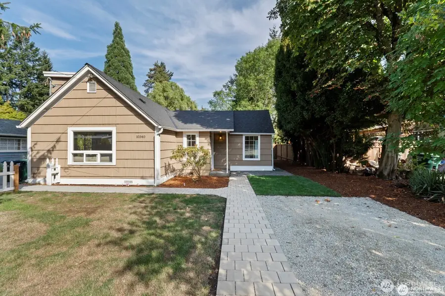 10340 39th Avenue Ne, Seattle, WA 98125 - Image #2