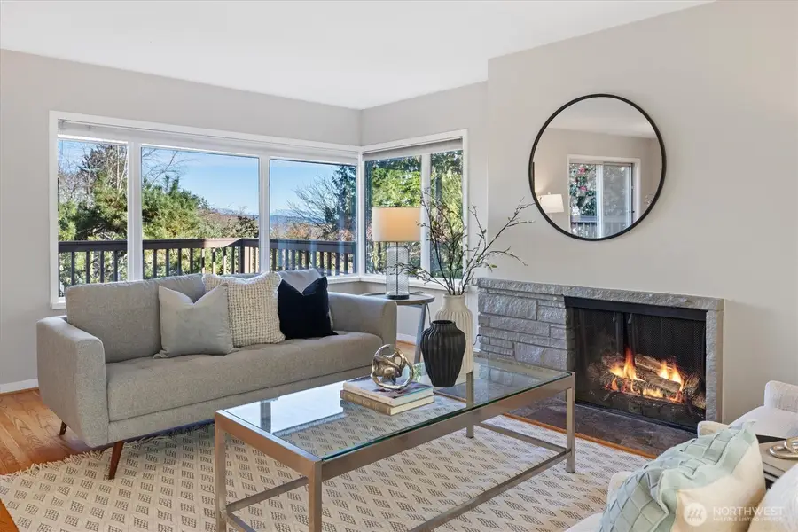 7038 52nd Avenue Ne, Seattle, WA 98115 - #2