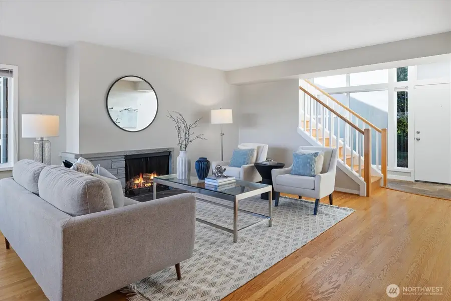 7038 52nd Avenue Ne, Seattle, WA 98115 - #3