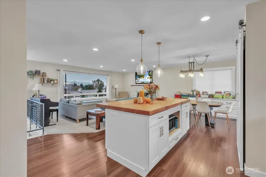 217 S Iowa Avenue, East Wenatchee, WA 98802 - Image #3