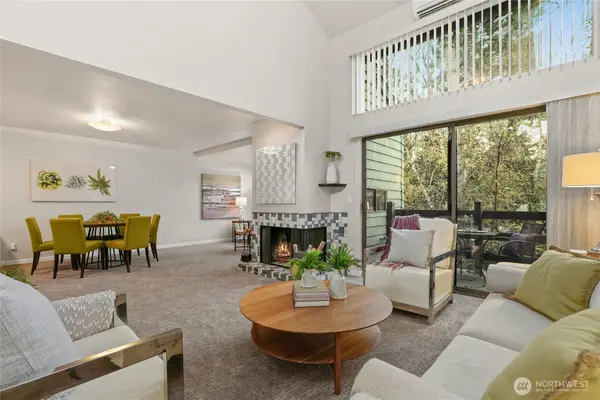 6 Lake Bellevue Drive #201, Bellevue, WA 98005