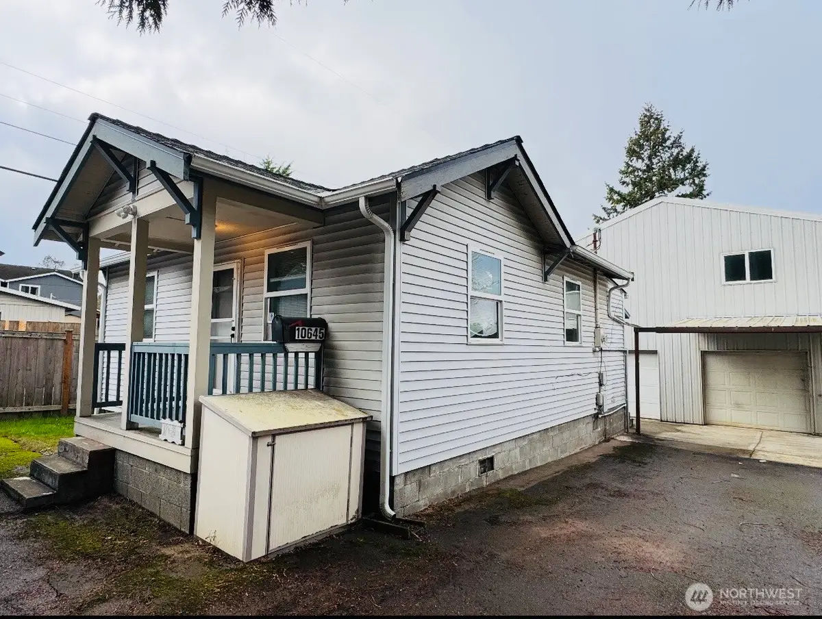 10645 21st Avenue Sw, Seattle, WA 98146 - Image #1