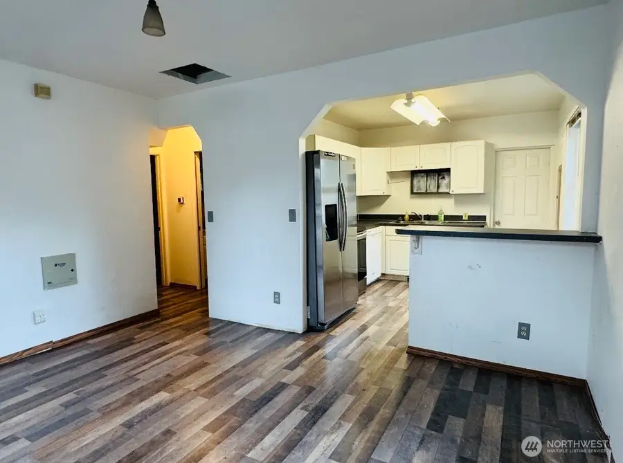 10645 21st Avenue Sw, Seattle, WA 98146 - Image #2