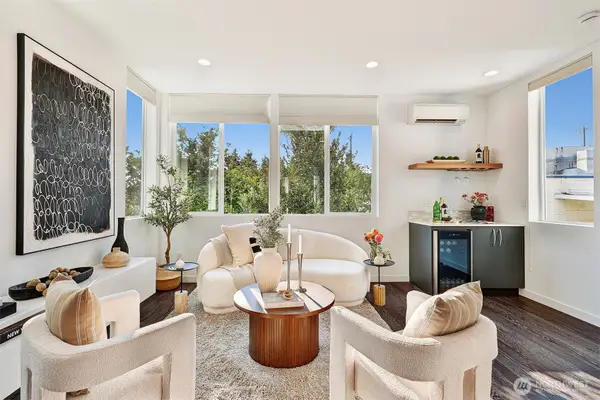 7721 Mary Avenue Nw #A, Seattle, WA 98117