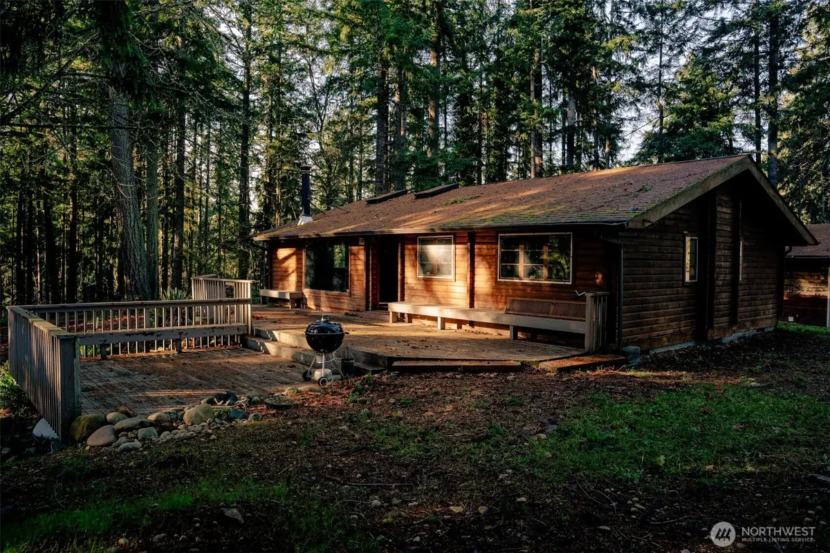 22044 Clear Lake Boulevard Se, Yelm, WA 98597 - Image #1