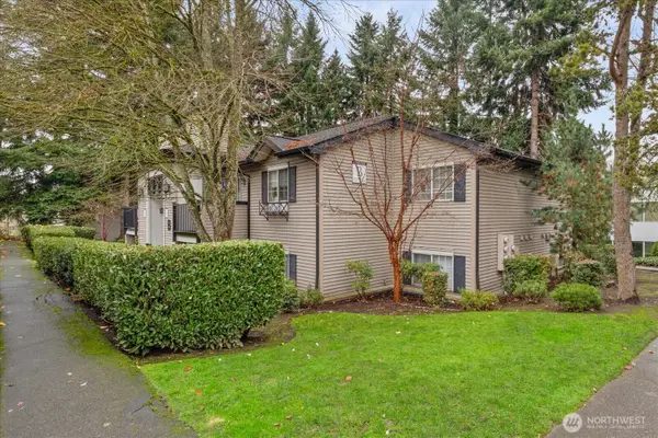 820 3rd Avenue #B204, Kirkland, WA 98033
