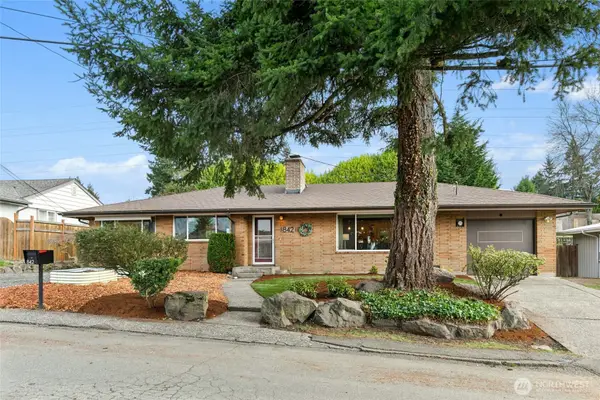 842 Lynnwood Avenue Ne, Renton, WA 98056