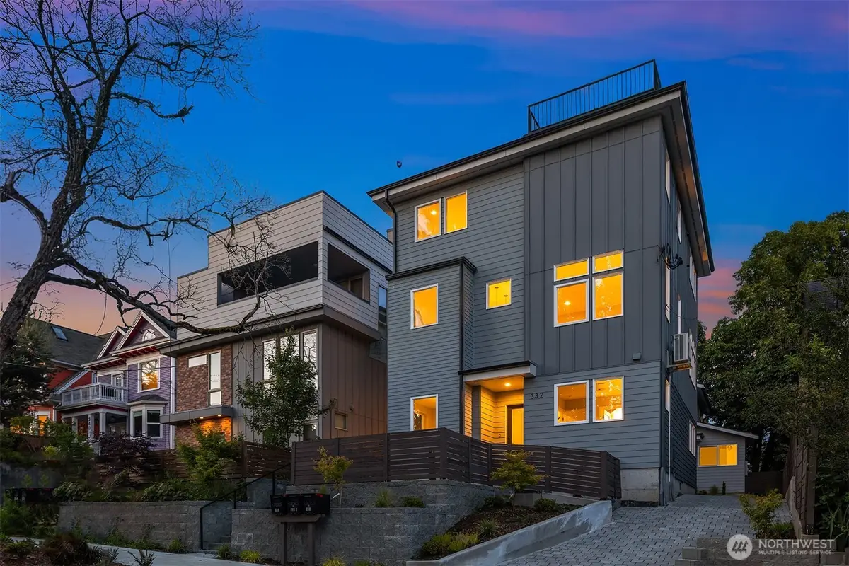 332 17th Avenue, Seattle, WA 98122 - Image #1