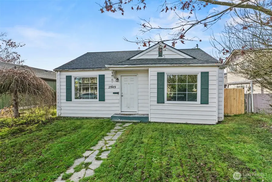 2949 Dover Street, Longview, WA 98632 - #2