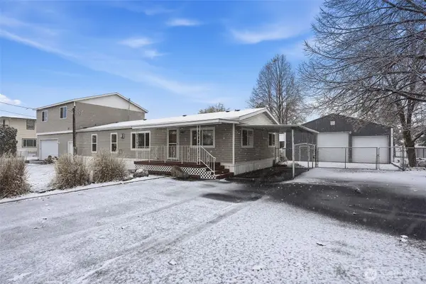 17705 Boone Avenue, Greenacres, WA 99016