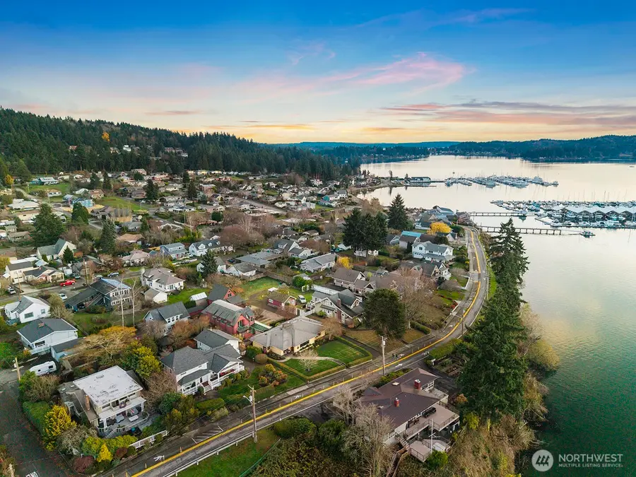 18440 Fjord Drive Ne, Poulsbo, WA 98370 - Image #2