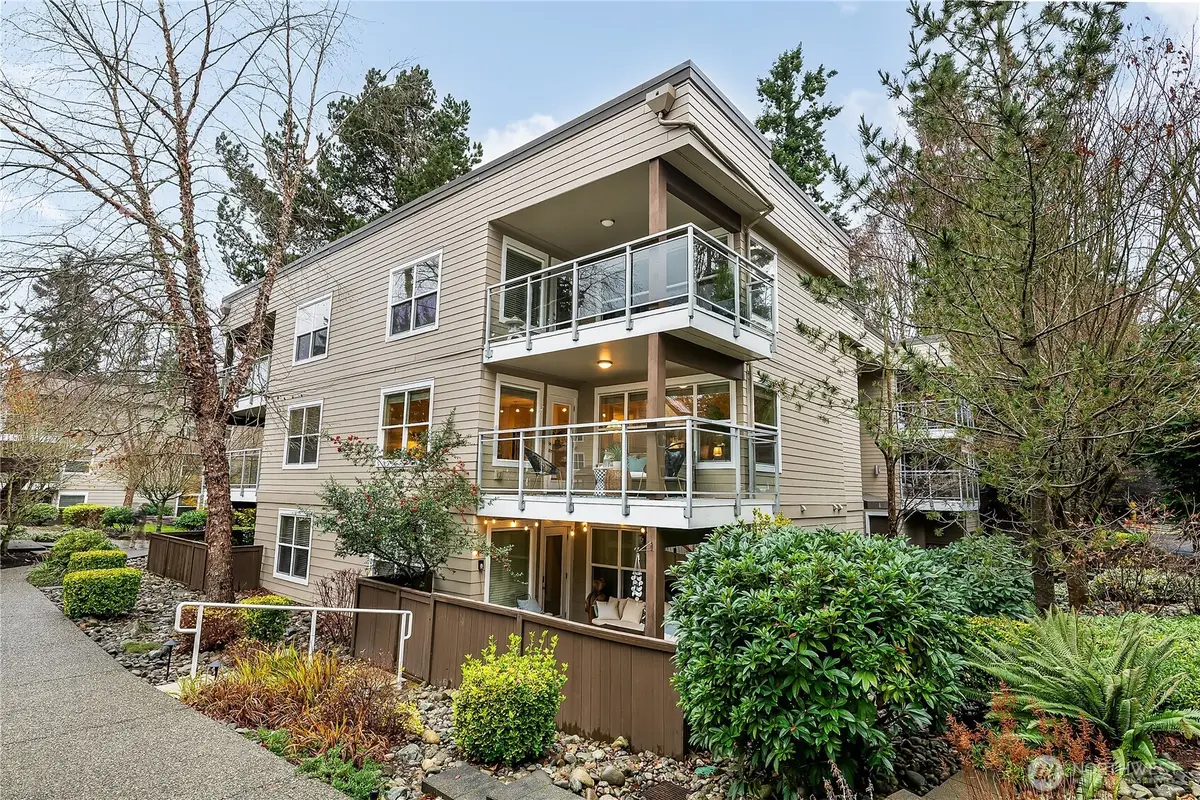 23015 Edmonds Way #A214, Edmonds, WA 98020 - Image #1