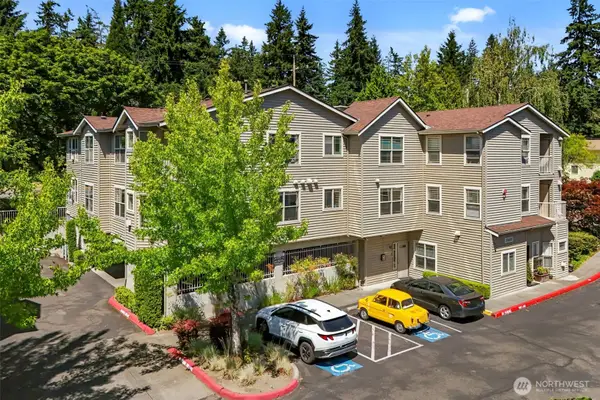 20800 72nd Avenue W #202, Edmonds, WA 98026