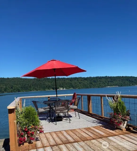 27728 Manzanita Beach Rd Sw, Vashon, WA 98070 - Image #1