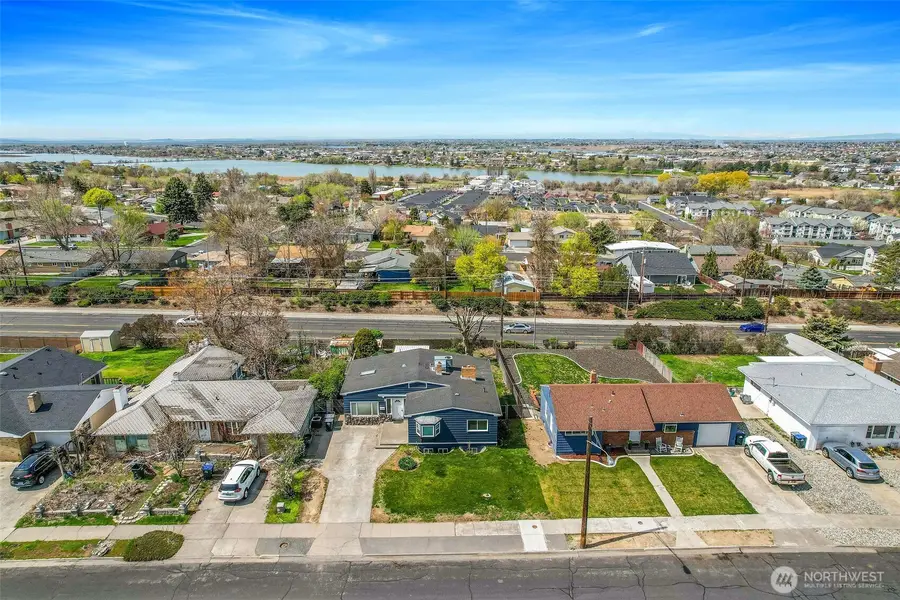 952 S Juniper Drive, Moses Lake, WA 98837 - Image #2