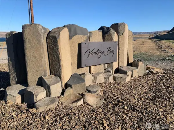 630 Vantage Bay Loop #104, Ellensburg, WA 98926