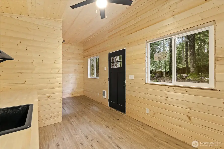 56115 Kernahan Road E, Ashford, WA 98304 - Image #3