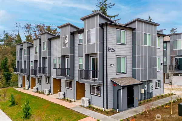 1926 S Washington Street #B206, Tacoma, WA 98405