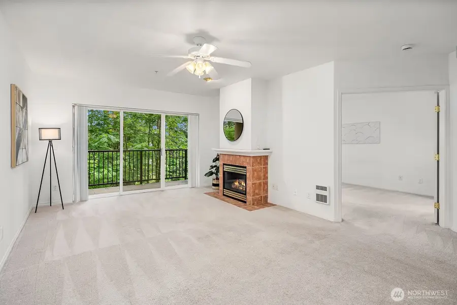 12439 NE Totem Lake Way #106, Kirkland, WA 98034 - Image #3