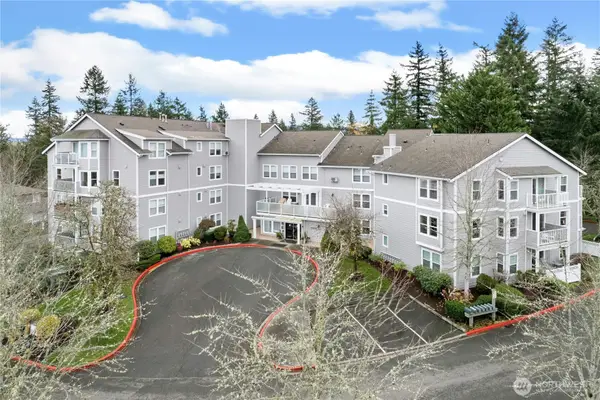 22535 SE Highland Circle #206, Issaquah, WA 98029