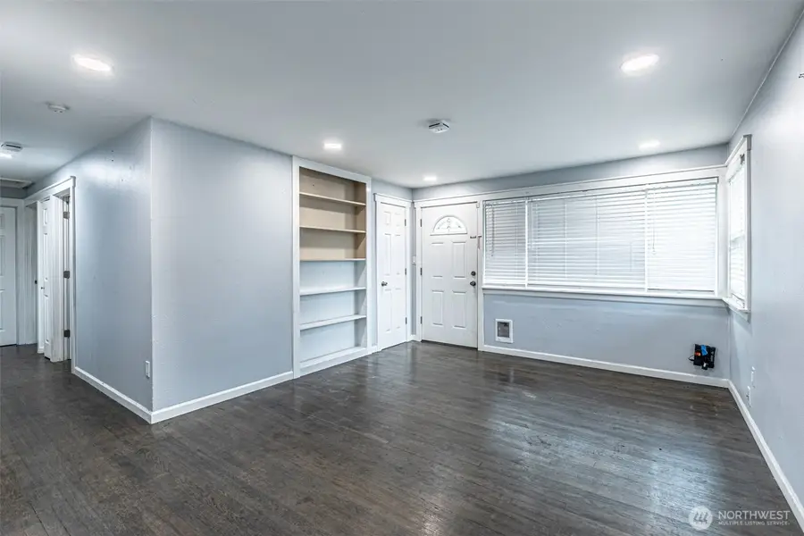 1807 S Sprague Avenue, Tacoma, WA 98405 - Image #2