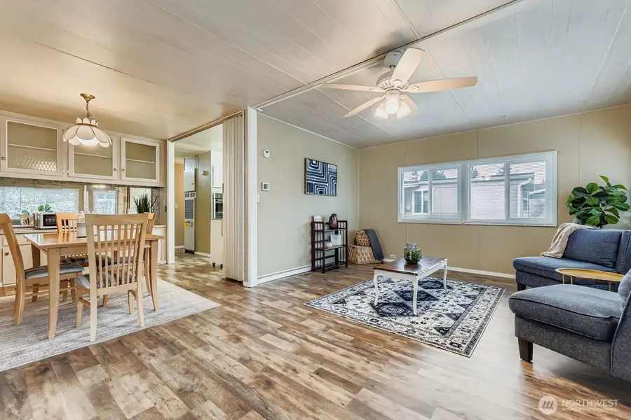 11330 E Riverside Drive #24, Bothell, WA 98011 - Image #3