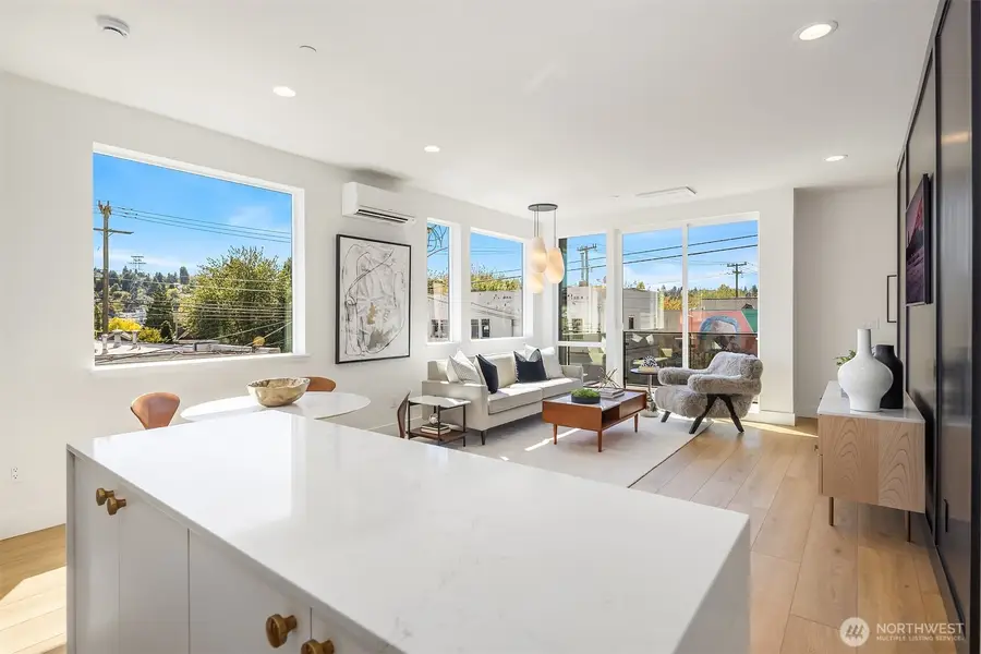 3606 Francis Avenue N, Seattle, WA 98103 - Image #3