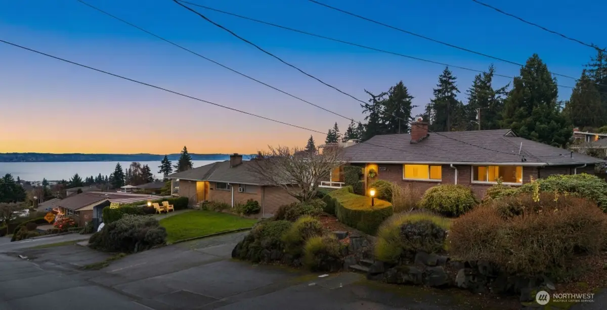 20821 7th Place S, Des Moines, WA 98198 - Image #1