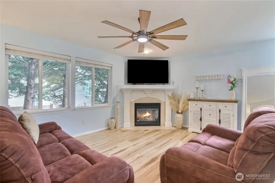 20519 85th Avenue Ct E, Spanaway, WA 98387 - Image #3