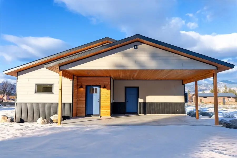 7 Round Rock Lane, Winthrop, WA 98862 - Image #2