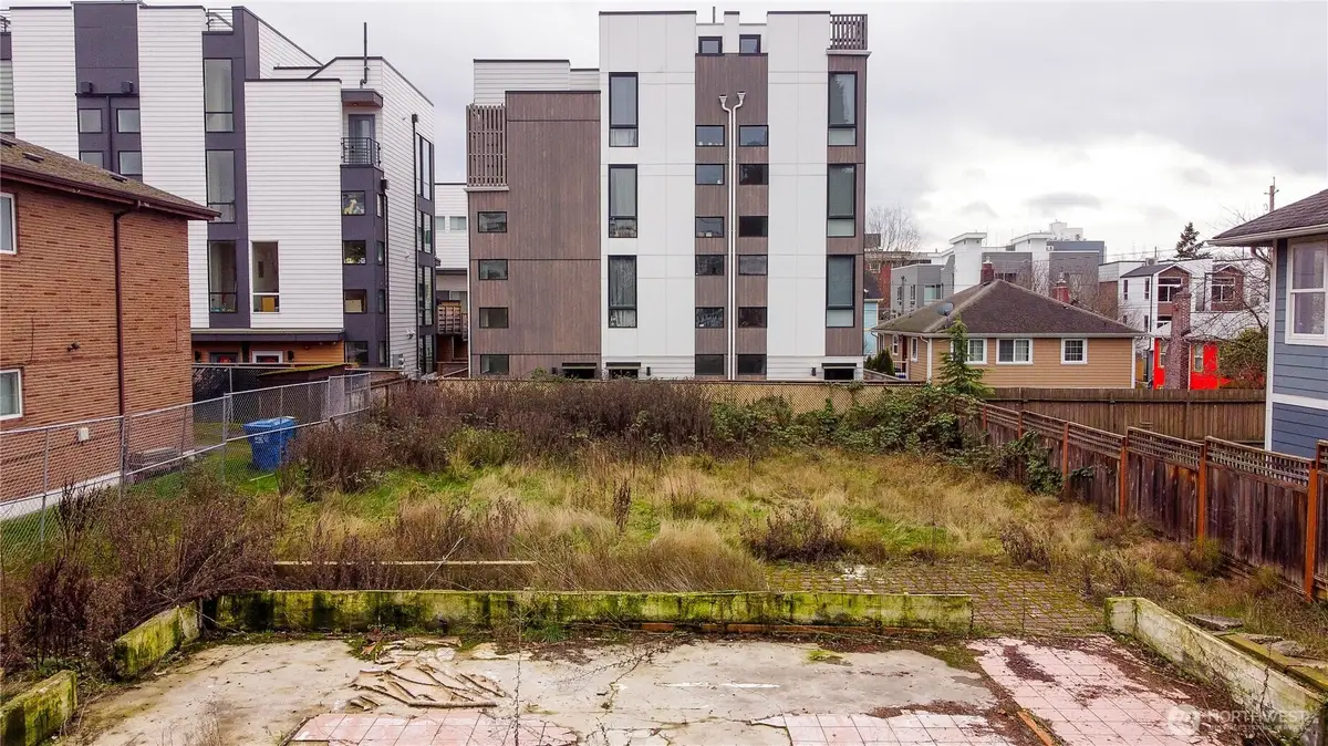 927 NW 57th Street, Seattle, WA 98107 - Image #1