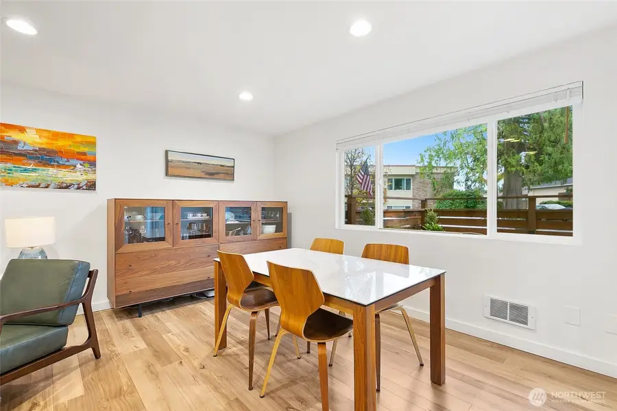 335 Heather Road #208, Everett, WA 98203 - Image #3