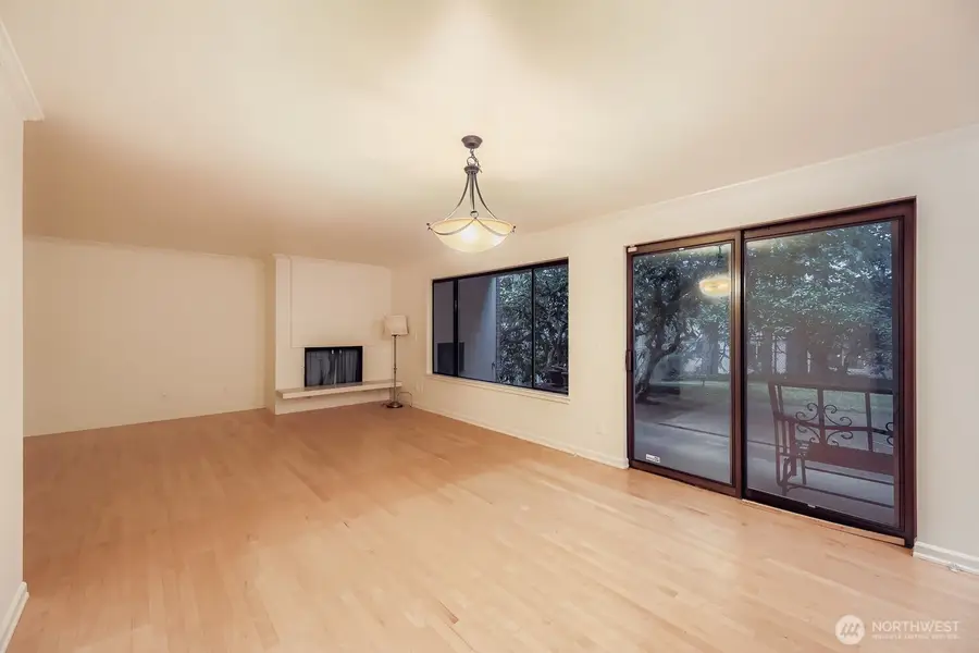 13513 Linden Avenue N #C114, Seattle, WA 98133 - Image #3