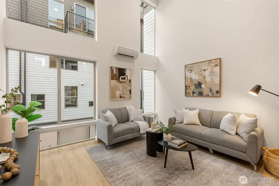 4414 Midvale Avenue N, Seattle, WA 98103 - #3