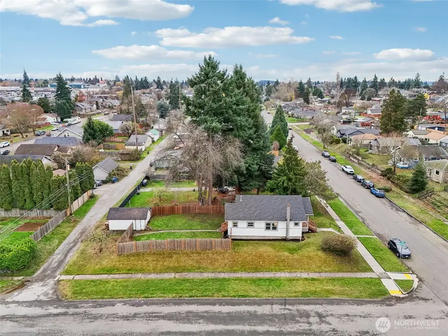 3601 S Ainsworth Avenue, Tacoma, WA 98418 - Image #2