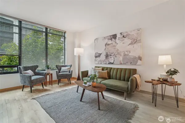 2716 Elliot Avenue #301, Seattle, WA 98121