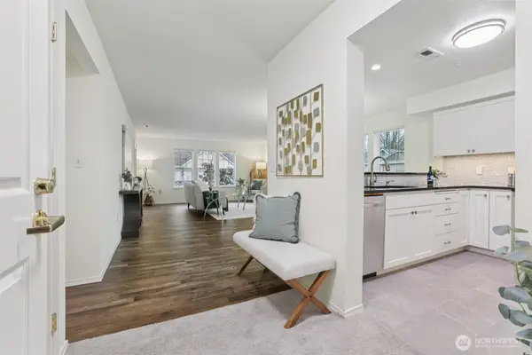 4133 224th Lane Se #103, Issaquah, WA 98029