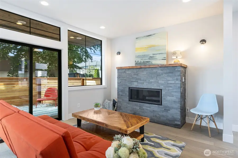 10713 2nd Avenue Nw, Seattle, WA 98177 - Image #3