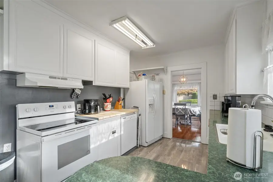 317 Harrison Avenue, Centralia, WA 98531 - Image #2