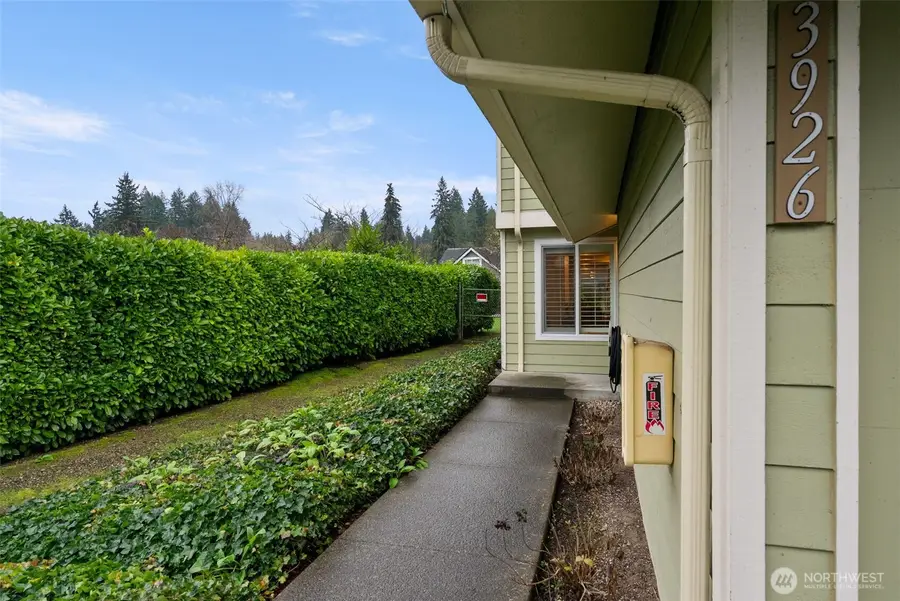 3926 NW Fairway Lane, Bremerton, WA 98312 - Image #2