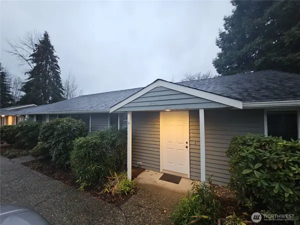 406 E Pioneer Street #B, Granite Falls, WA 98252