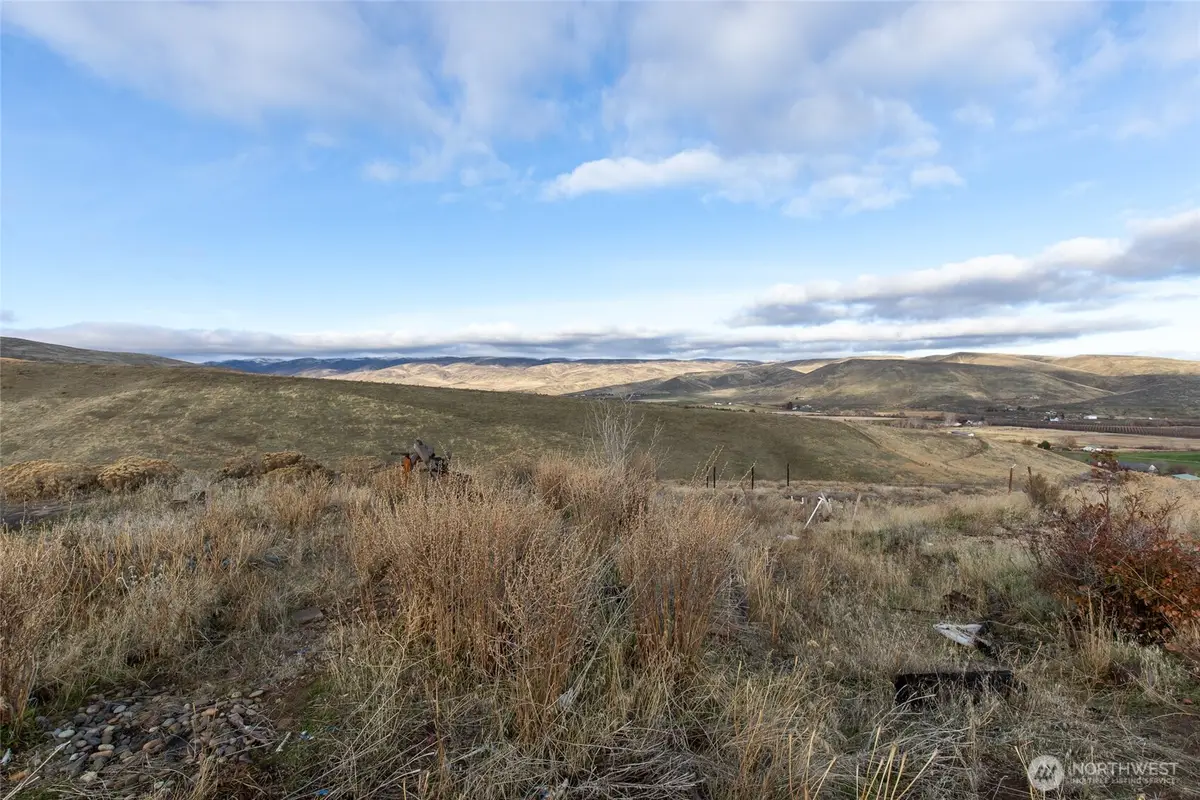 731 Point Drive #Lot 5-B, Selah, WA 98942 - Image #1