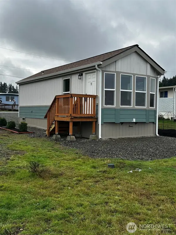 1323 S Mcdonald Street, Port Angeles, WA 98363