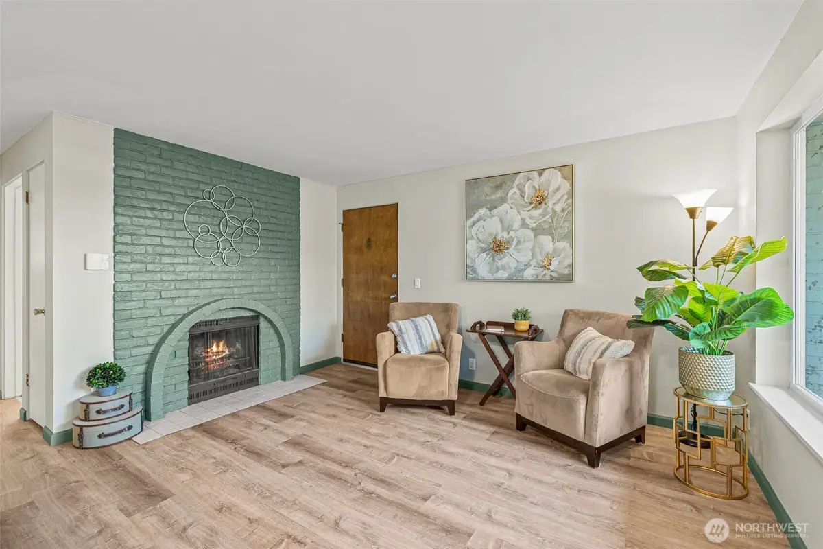 1020 S 230th Street #B108, Des Moines, WA 98198 - Image #1