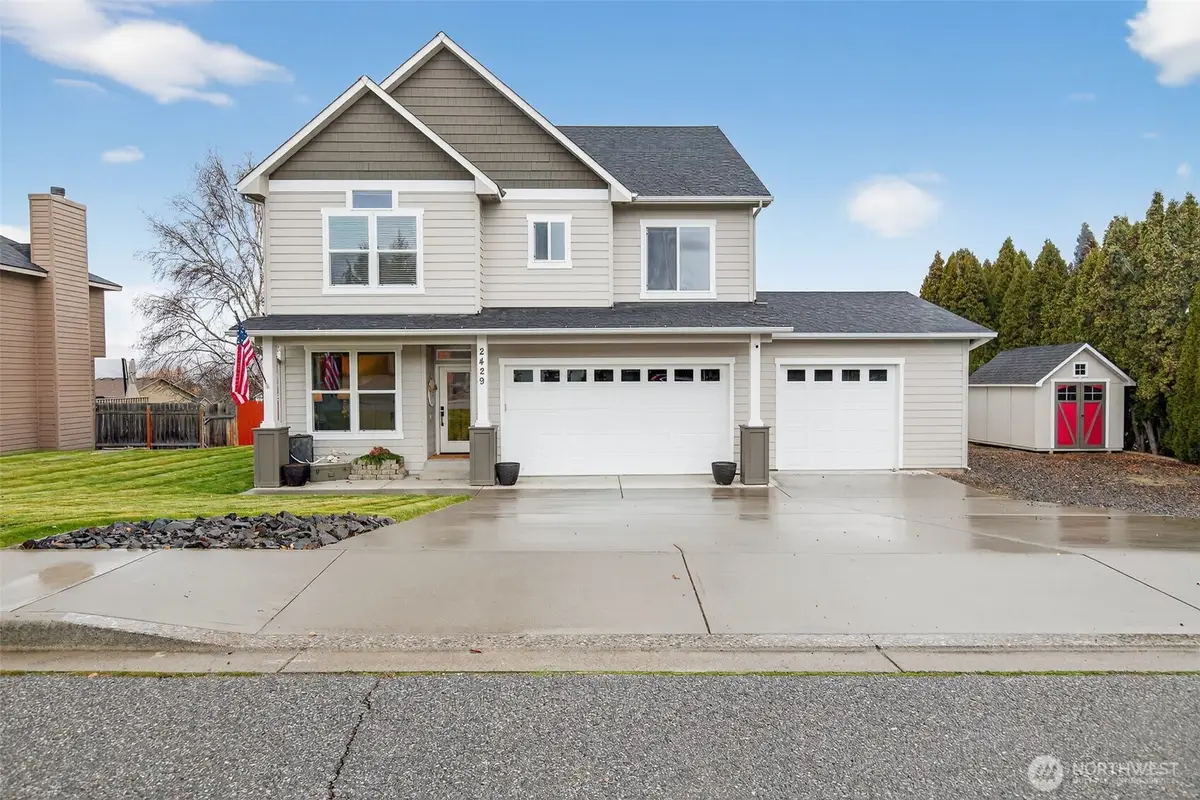 2429 Highland View Drive, East Wenatchee, WA 98802 - Image #1